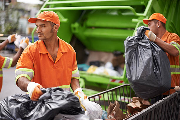 Best Commercial Cleanout Services  in St Peter, WI